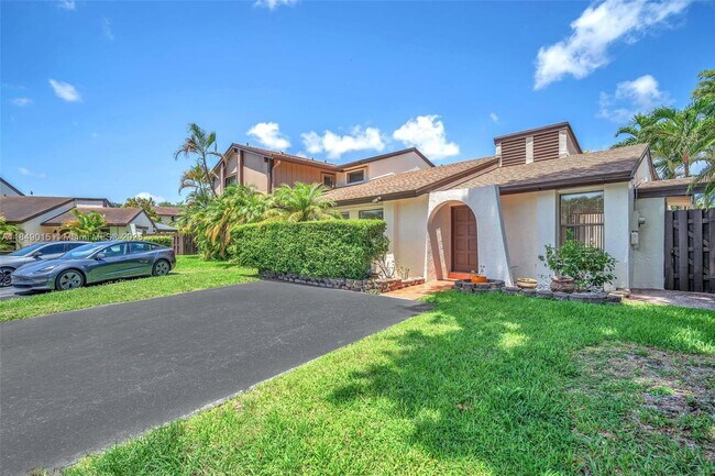 Foto del edificio - 6611 SW 127th Ct