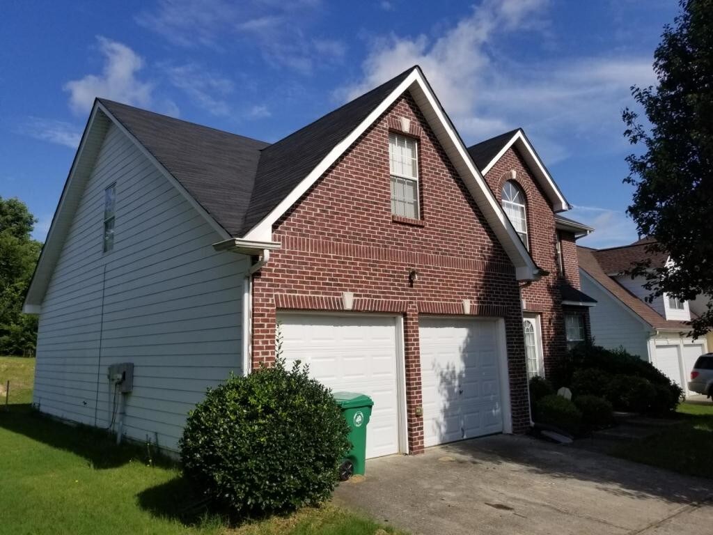 Primary Photo - 1211 Old Greystone Ct