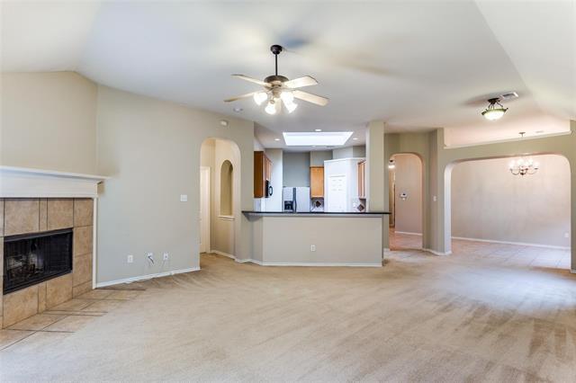 Building Photo - 4824 Summer Oaks Ln
