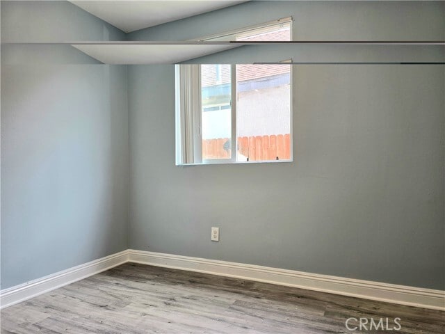 Foto del edificio - 715 W 58th St