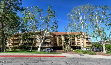 Building Photo - 3481 Stancrest Dr