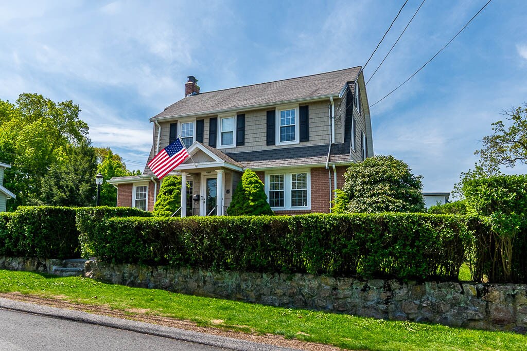 Primary Photo - 409 Mount Vernon St