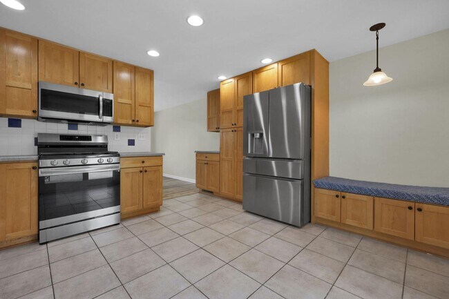 Foto del edificio - 470 Amesbury Dr