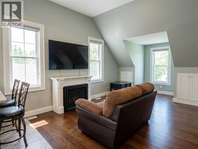 Photo du bâtiment - 2784 S Grimsby Rd 20