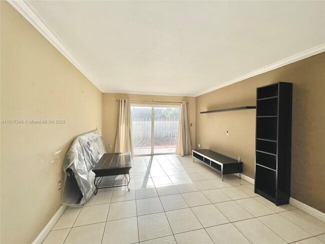 Foto del edificio - 6095 W 18th Ave