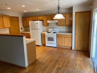 Building Photo - 3808 Waterglen Pl