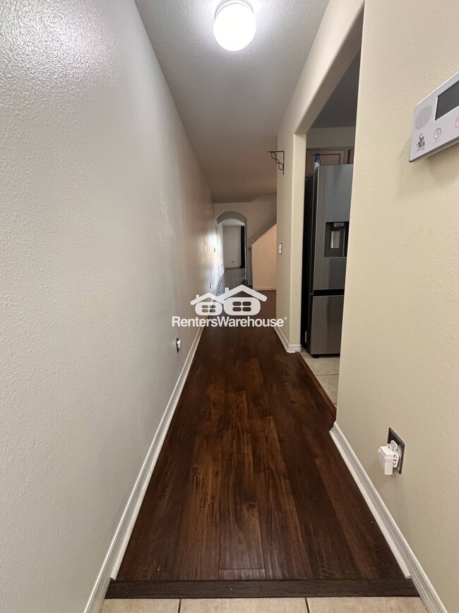 Building Photo - 10943 Keys Gate Dr