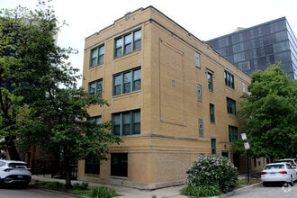 Building Photo - 2701 W Belden Ave