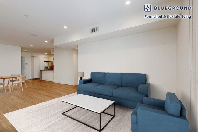 Foto del edificio - 1265 Barry Ave