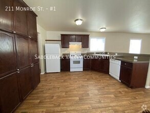 Building Photo - 211 Monroe St