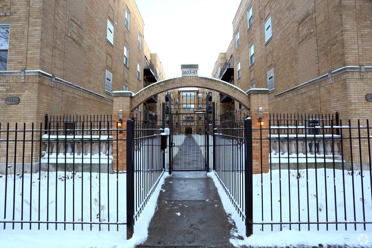1633 - 1643 W Farwell Ave - 1633-1643 W Farwell Ave