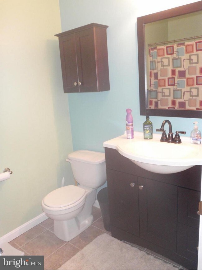 Building Photo - 2408 Ellsworth Way