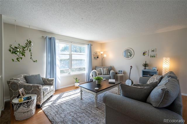 Foto del edificio - 6608 Flintridge Dr