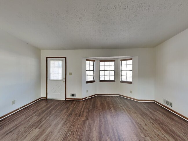 Foto del edificio - 7319 Exeter Ct