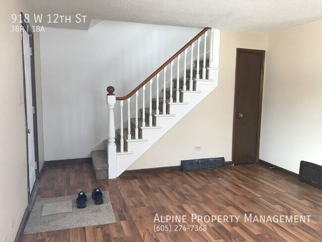 Foto del edificio - 3 Bed/1 Bath Home For Rent with Large Fenc...