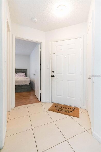 Foto del edificio - 8636 Mallard Reserve Dr
