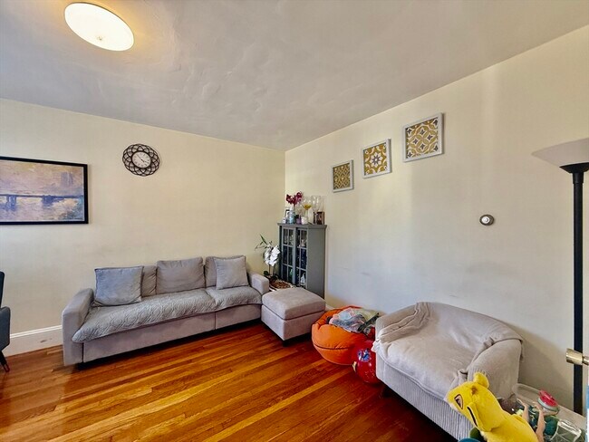 Foto del edificio - 259 Newbury Ave
