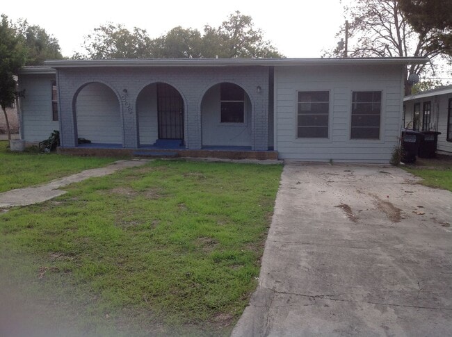 Photo - 206 Hub Ave House