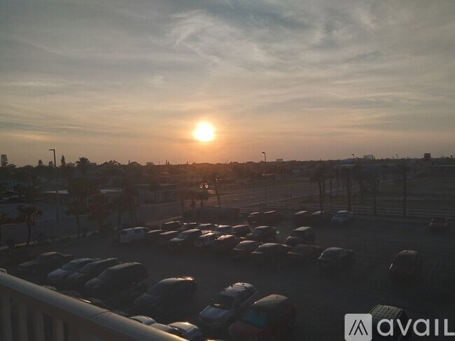 Foto del edificio - 2043 S Atlantic Ave