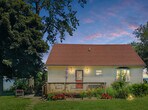 Casa unifamiliar completa estilo Cape Cod - 3061 Maple Ave