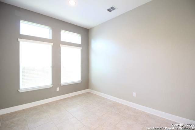Building Photo - 12530 Hillside Ranch