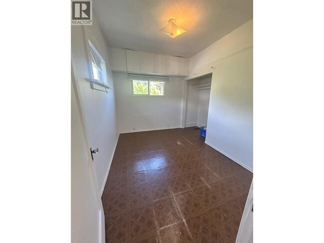 Building Photo - 317 Marmont St