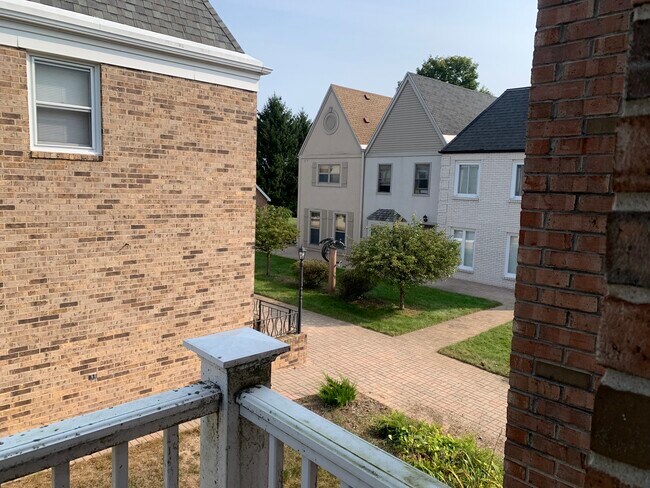 vista del balcón - 2213 Stonecroft Dr