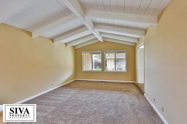 Building Photo - Almaden Beauty