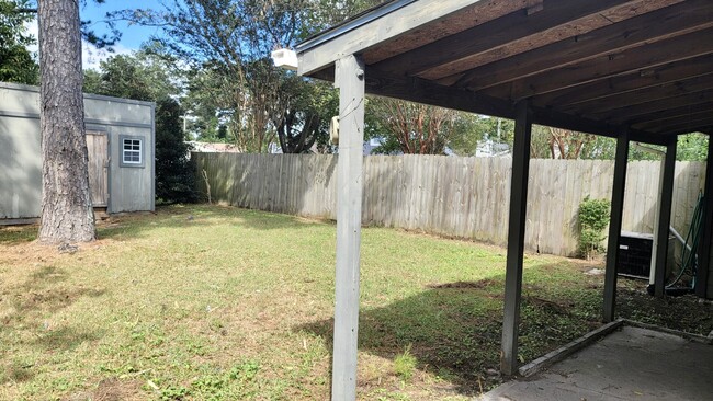 Building Photo - 134 Village Ct
