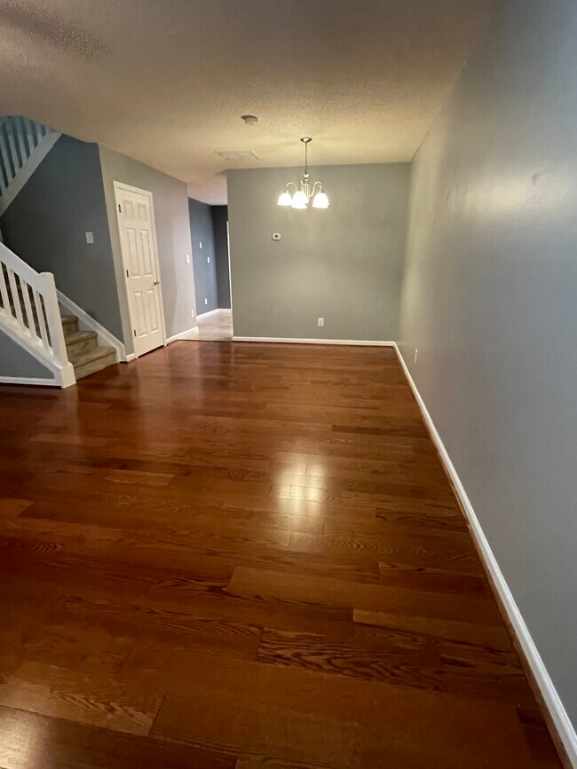Foto del edificio - 1108 Glory Vine Rd