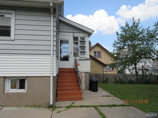 Building Photo - 77 Savoy Pl