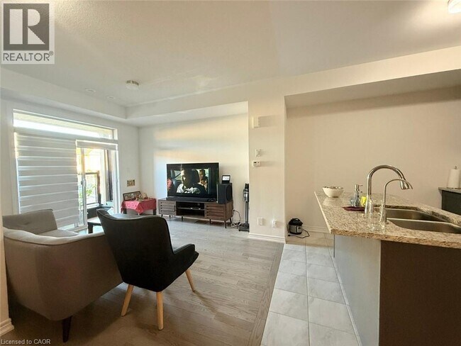 Building Photo - 1071 Lockie Dr
