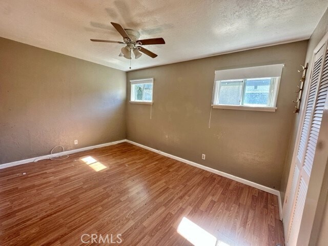 Foto del edificio - 306 Dahlia Pl