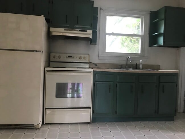 Building Photo - 5708 Pontiac Dr