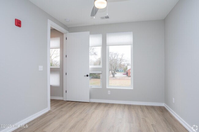 Foto del edificio - 607 S 11th St