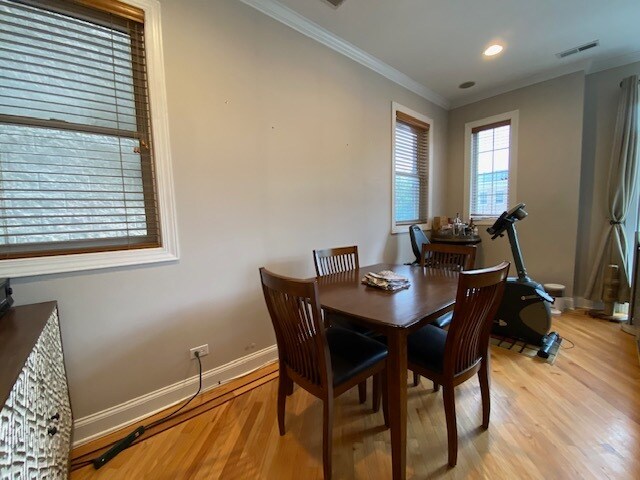 Foto del edificio - 2625 W Belmont Ave