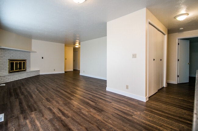 Foto del edificio - 3-Bedroom, 2-Bath Duplex - Amazing Views o...