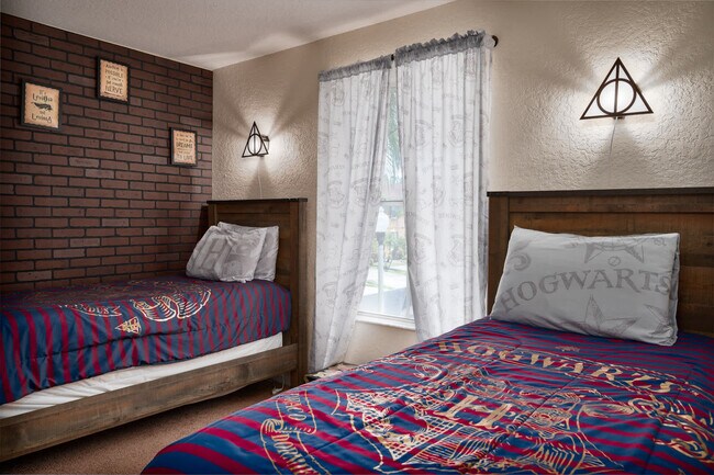 Foto del edificio - 557 Miramar Ave