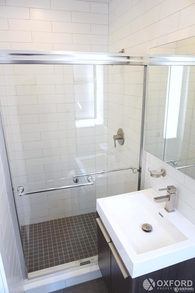 Building Photo - 153 East 105th Street