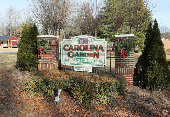 Building Photo - Carolina Garden Apartments