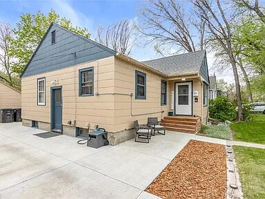 Foto del edificio - 424 Miles Ave