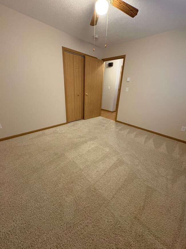 Foto del edificio - 801 Evergreen Dr