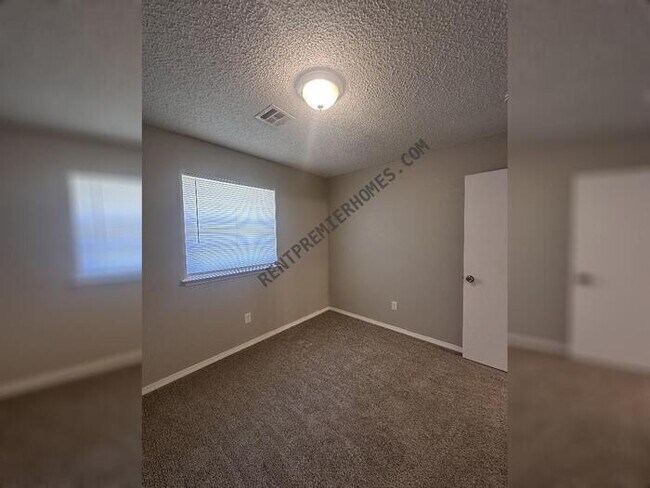 Building Photo - 6708 Lyrewood Cir