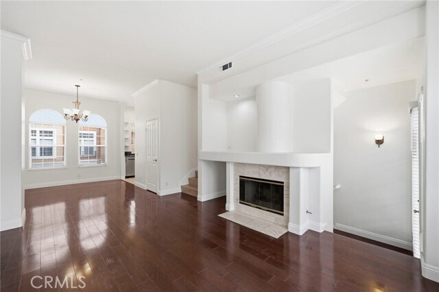 Building Photo - 9 Torrigiani Aisle