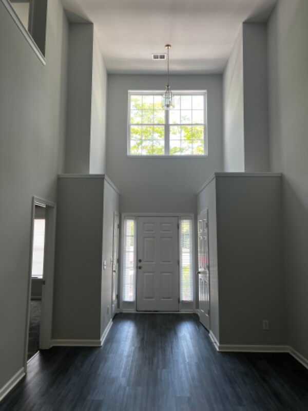 Building Photo - 136 Madrid Dr