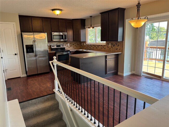 Building Photo - 1108 Amberglen Dr