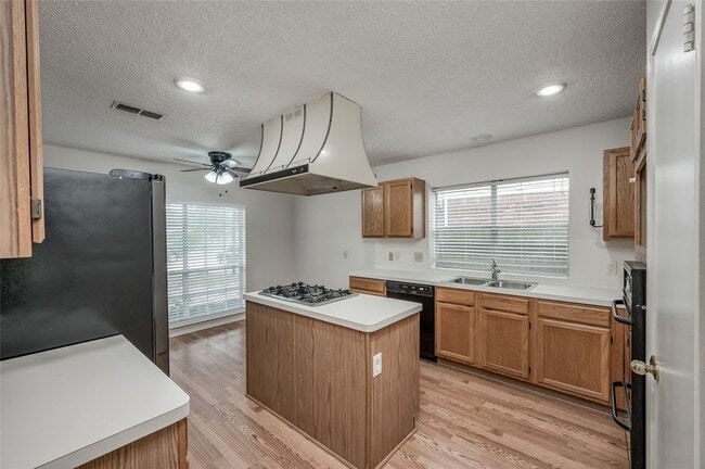 Photo - 3342 Bluebonnet Meadows Ln House