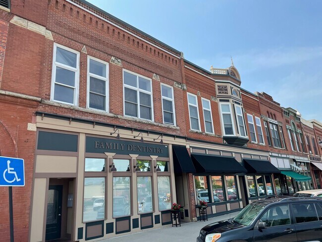 Vista de calle - 825 Broad St