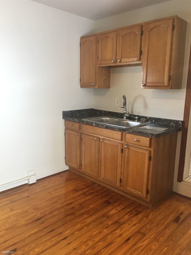 Primary Photo - 302 S New Jersey Ave