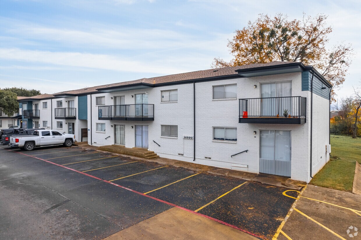 Solana - 3100 W Walnut St Garland, TX 75042 | Apartments.com